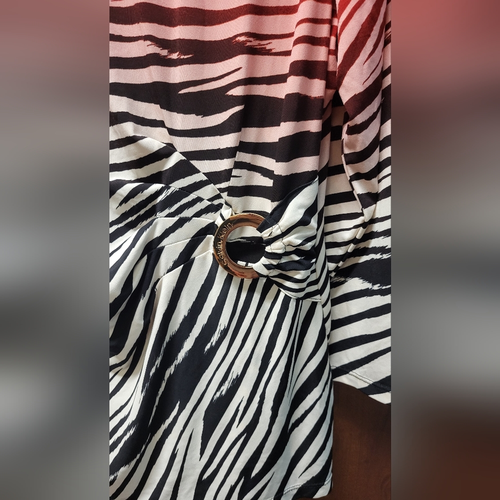 Calvin Klein Leopard Print Top Size X- Large - image 3